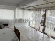 Izdavanje, petosoban stan, 150m², Centar, Budva - image 2