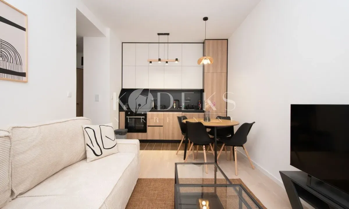 Izdavanje, jednosoban stan, 37m², Tološi, Podgorica