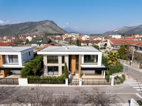 Sale, house, 262m², Gornja Gorica, Podgorica - image 20