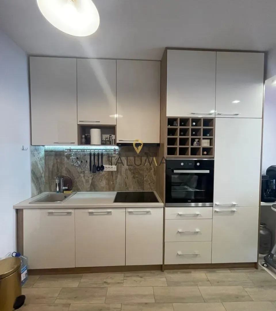 Prodaja, dvosoban stan, 93m², Kava, Tivat