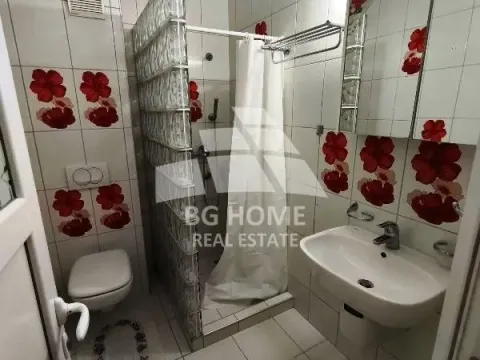 Rent, two bedroom apartment, 60m², Savski Venac, Beograd - image 13