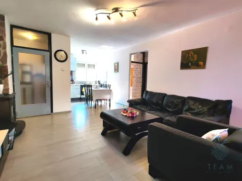 Sale, two bedroom apartment, 72m², Centar, Budva - image 2