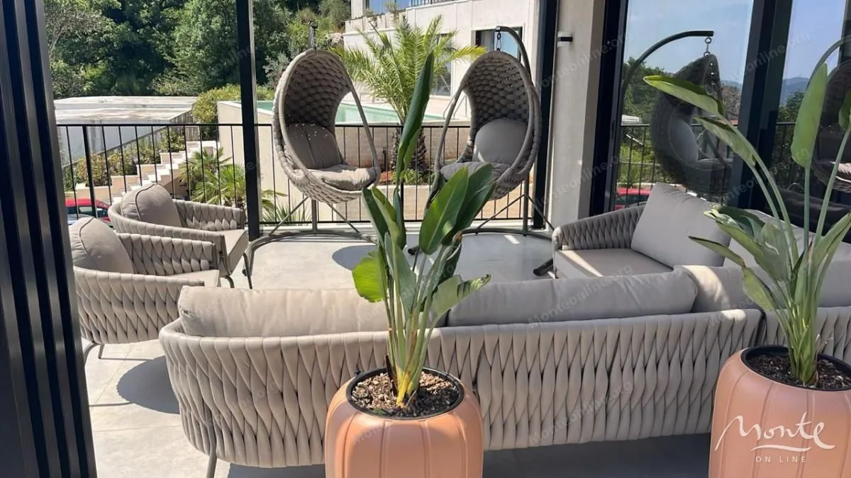 Sale, house, 257m², Kuljače, Budva