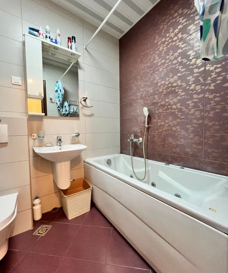 Prodaja, jednosoban stan, 46m², Krivi Most, Podgorica