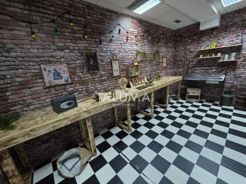 Sale, office space, 375m², Momišići, Podgorica - image 2