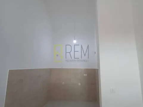 Prodaja, jednosoban stan, 52m², Stari Aerodrom, Podgorica - image 2