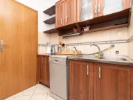 Izdavanje, dvosoban stan, 76m², Stari Aerodrom, Podgorica - image 7