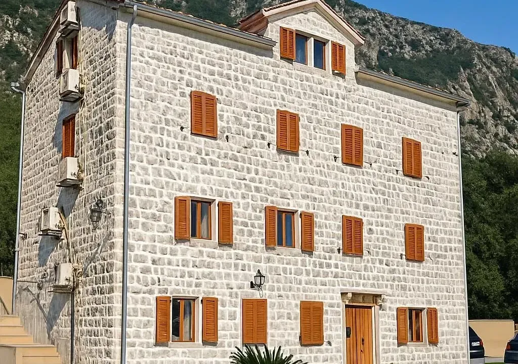 Prodaja, stan, 82m², Kotor, Crna Gora
