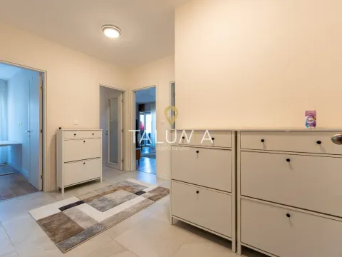 Izdavanje, dvosoban stan, 73m², City Kvart, Podgorica - image 7