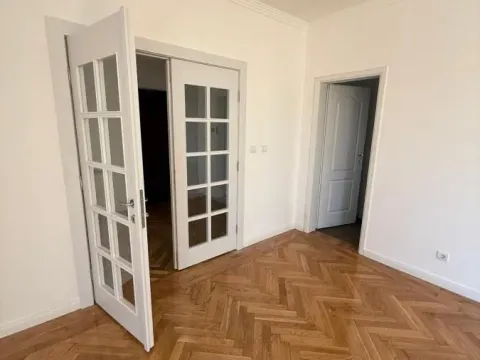 Izdavanje, četvorosoban stan, 144m², Vračar Hram, Vračar Sve Podlokacije - image 5