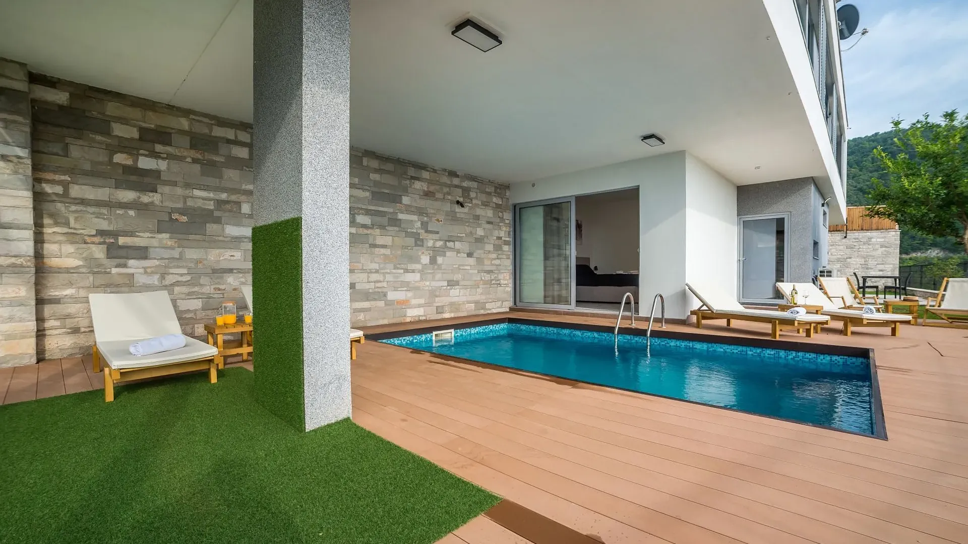 Sale, house, 255m², Kavač, Kotor