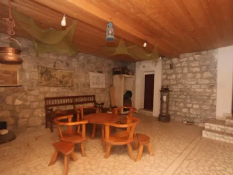 Sale, house, 250m², Muo, Kotor - image 7