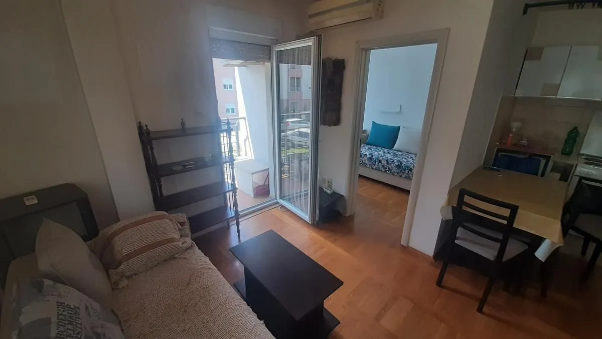 Izdavanje, jednosoban stan, 37m², Telep, Novi Sad Sve Podlokacije