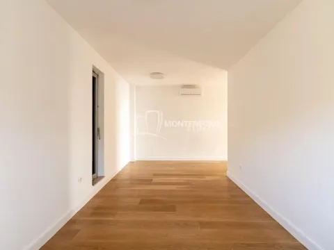 Prodaja, trosoban stan, 160m², Pržno, Budva - image 15