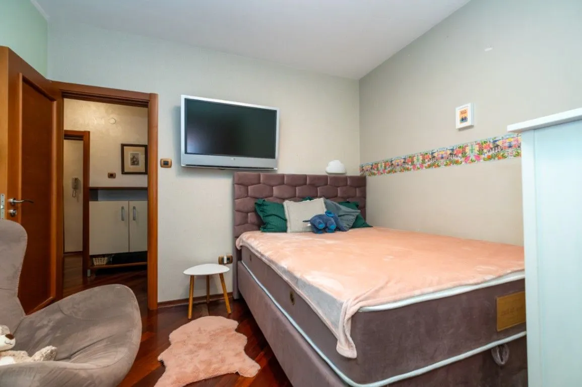 Prodaja, trosoban stan, 82m², Stari Aerodrom, Podgorica