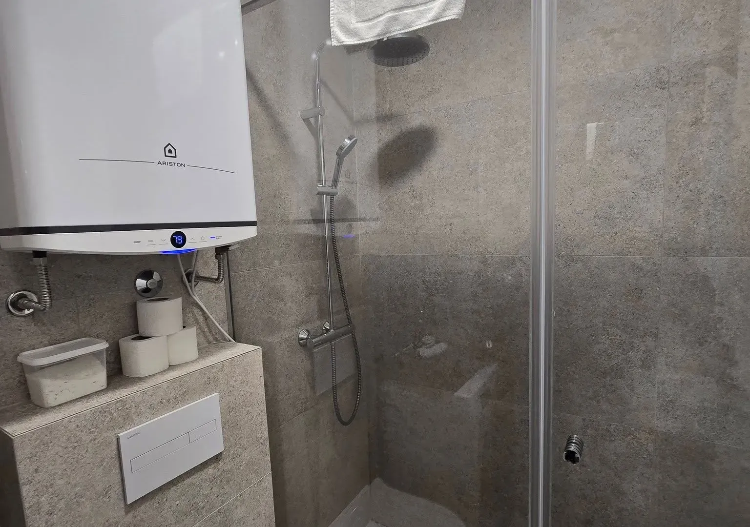 Rent, one bedroom apartment, 45m², Dumidran, Tivat