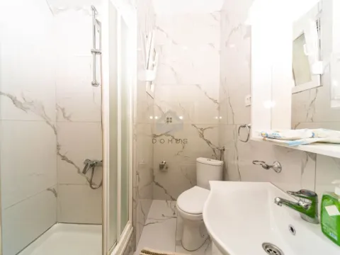 Izdavanje, dvosoban stan, 75m², Centar, Podgorica - image 10