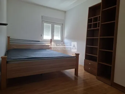 Prodaja, trosoban stan, 79m², Kanarevo Brdo, Beograd - image 6