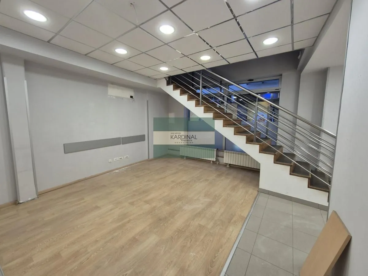 Rent, office space, 326m², Centar, Jagodina