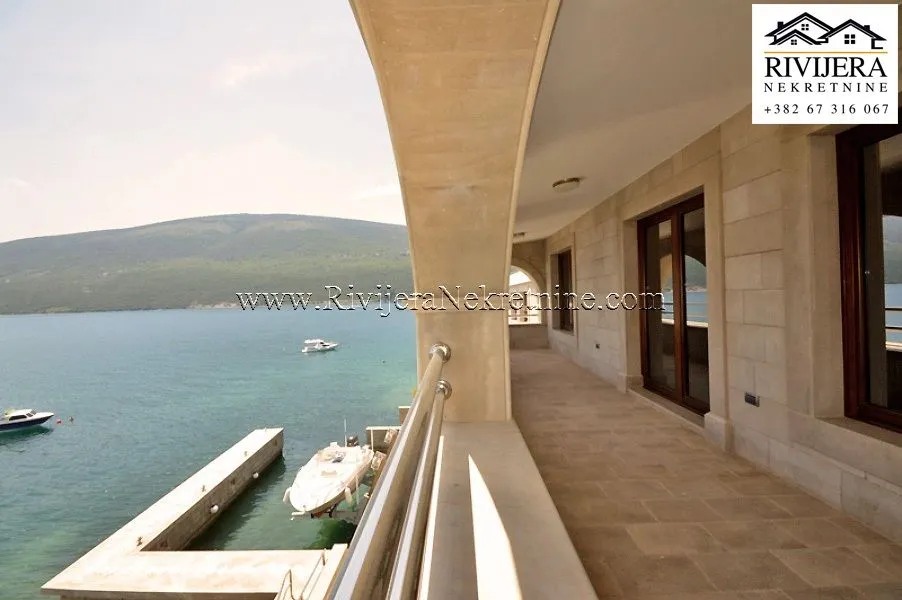 Prodaja, kuća, 411m², Đenovići, Herceg Novi