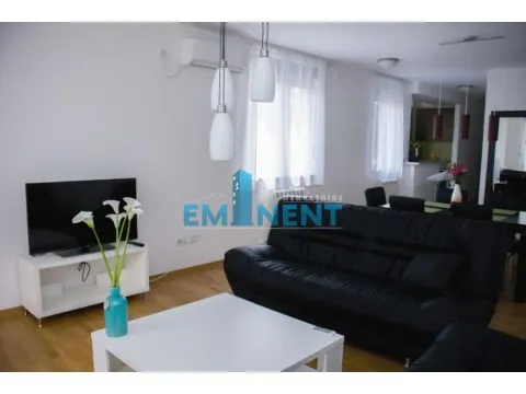 Izdavanje, trosoban stan, 89m², Stari Grad, Beograd - image 3