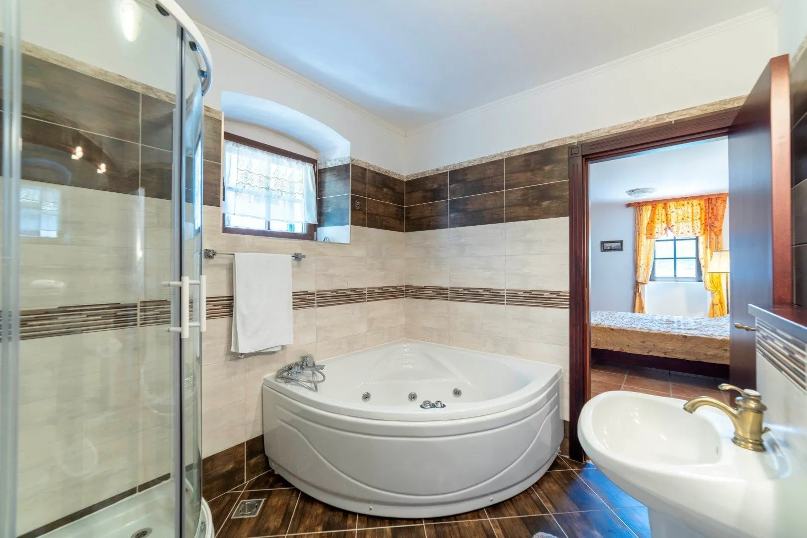 Prodaja, trosoban stan, 112m², Kotor, Crna Gora