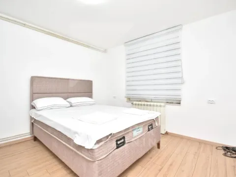 Rent, house, 250m², Stari Aerodrom, Podgorica - image 23