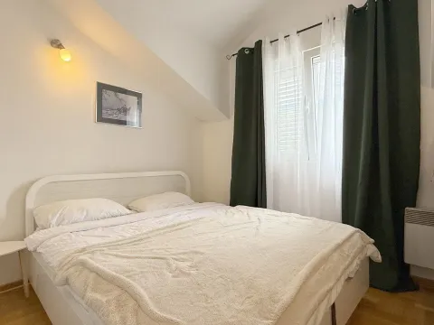 Prodaja, dvosoban stan, 66m², Dobrota, Kotor - image 6