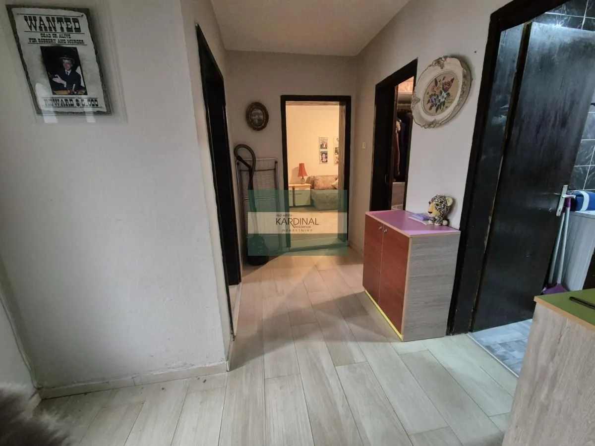 Prodaja, kuća, 300m², Tonja, Ćuprija