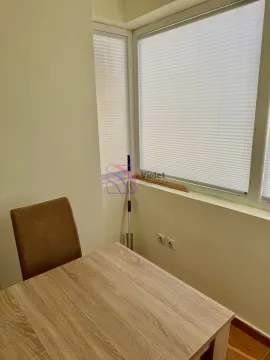 Izdavanje, dvosoban stan, 60m², Centar, Podgorica - image 13