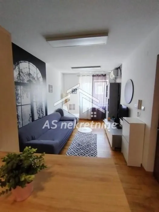 Sale, apartment, 34m², Zemun Cara Dušana, Zemun Sve Podlokacije