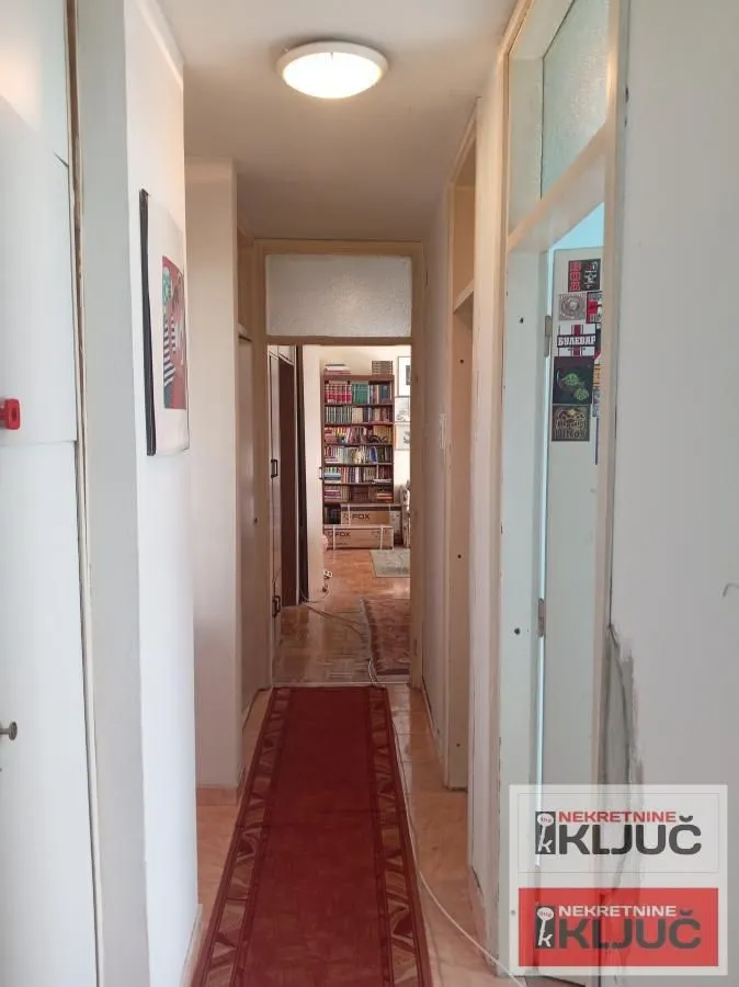 Prodaja, trosoban stan, 74m², Bulevar Oslobodjenja, Novi Sad Sve Podlokacije