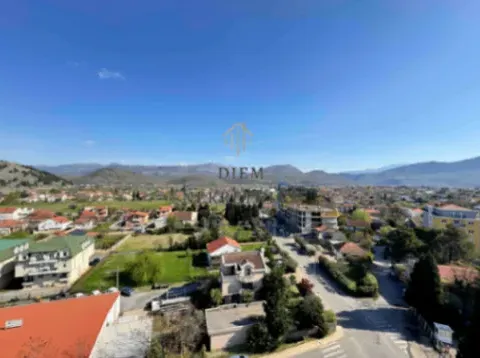 Izdavanje, jednosoban stan, 50m², City Kej, Podgorica - image 13