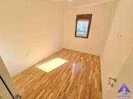 Sale, three bedroom apartment, 140m², Dobrota, Kotor - image 9