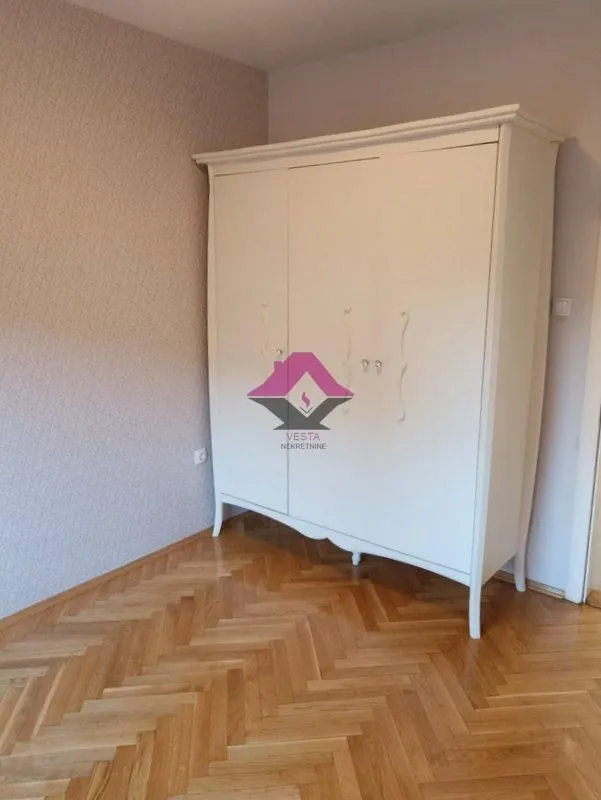 Izdavanje, trosoban stan, 70m², Bulevar Oslobodjenja, Novi Sad Sve Podlokacije