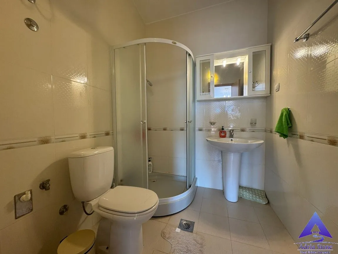 Prodaja, četvorosoban stan, 176m², Petrovac, Budva