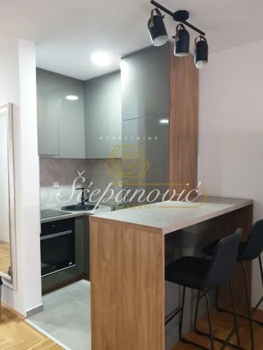 Prodaja, dvosoban stan, 45m², Nova Detelinara, Novi Sad Sve Podlokacije