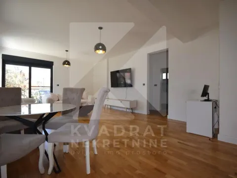 Izdavanje, dvosoban stan, 100m², Dalmatinska ulica, Podgorica - image 4