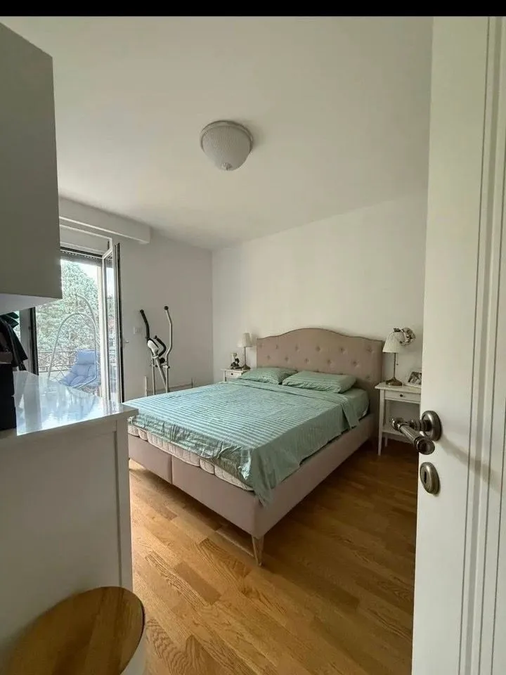 Prodaja, trosoban stan, 68m², Centar, Podgorica