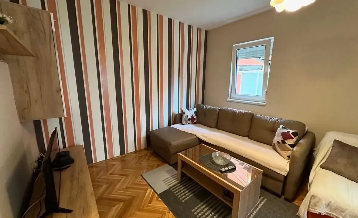 Izdavanje, stan, 29m², Podkošljun, Budva