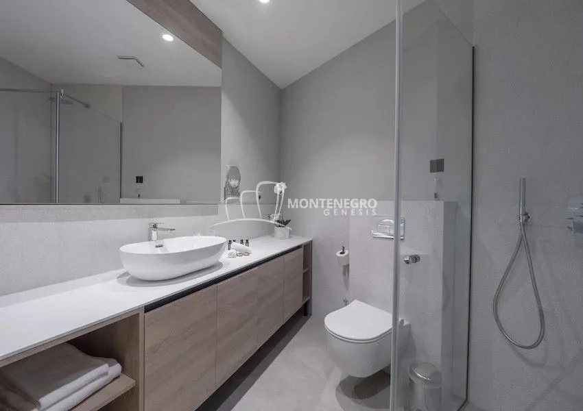 Sale, one bedroom apartment, 67m², Bečići, Budva