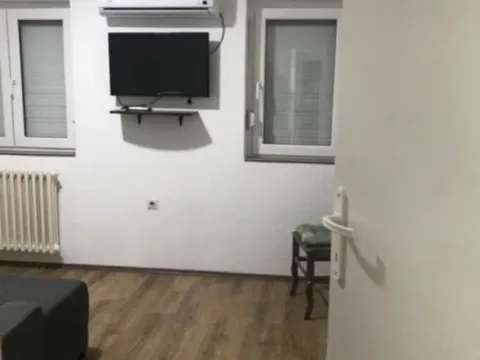 Rent, studio apartment, 19m², Podbara, Novi Sad Sve Podlokacije - image 3