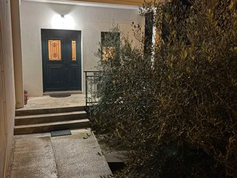 Stan-na-dan, jednosoban stan, 60m², Bonići, Tivat - image 17