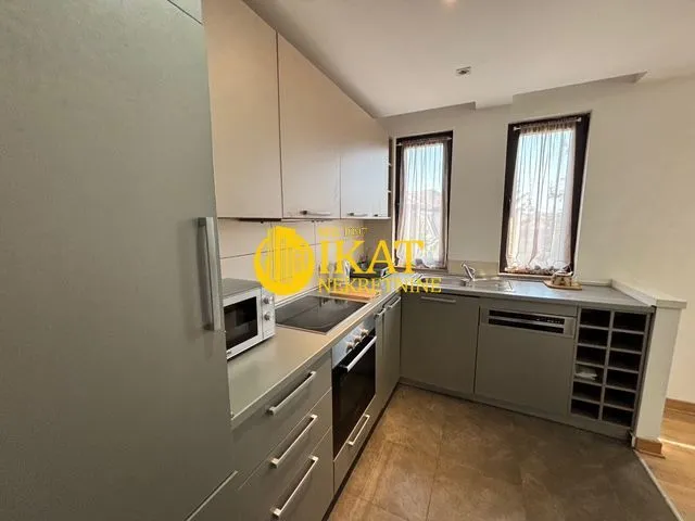 Izdavanje, trosoban stan, 114m², Savski Venac, Beograd