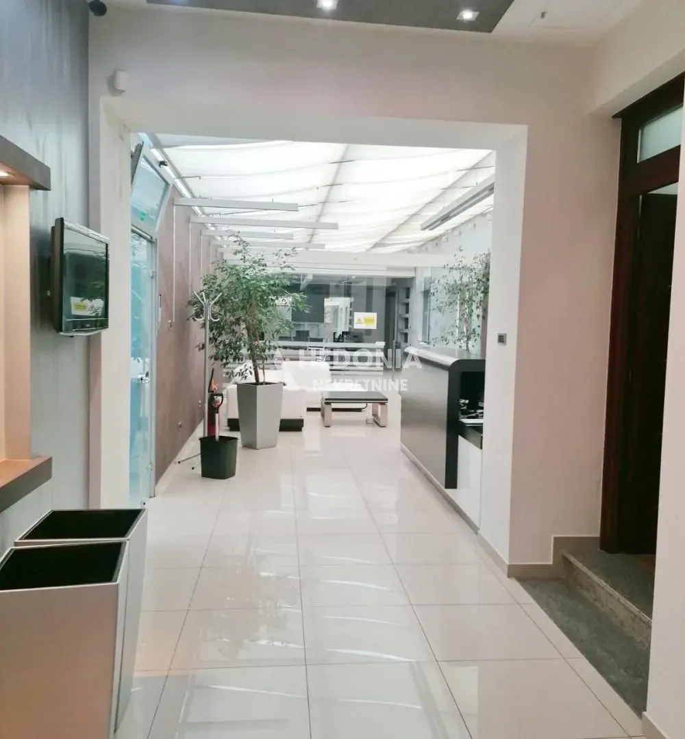 Rent, office space, 600m², Zemun Centar, Zemun Sve Podlokacije