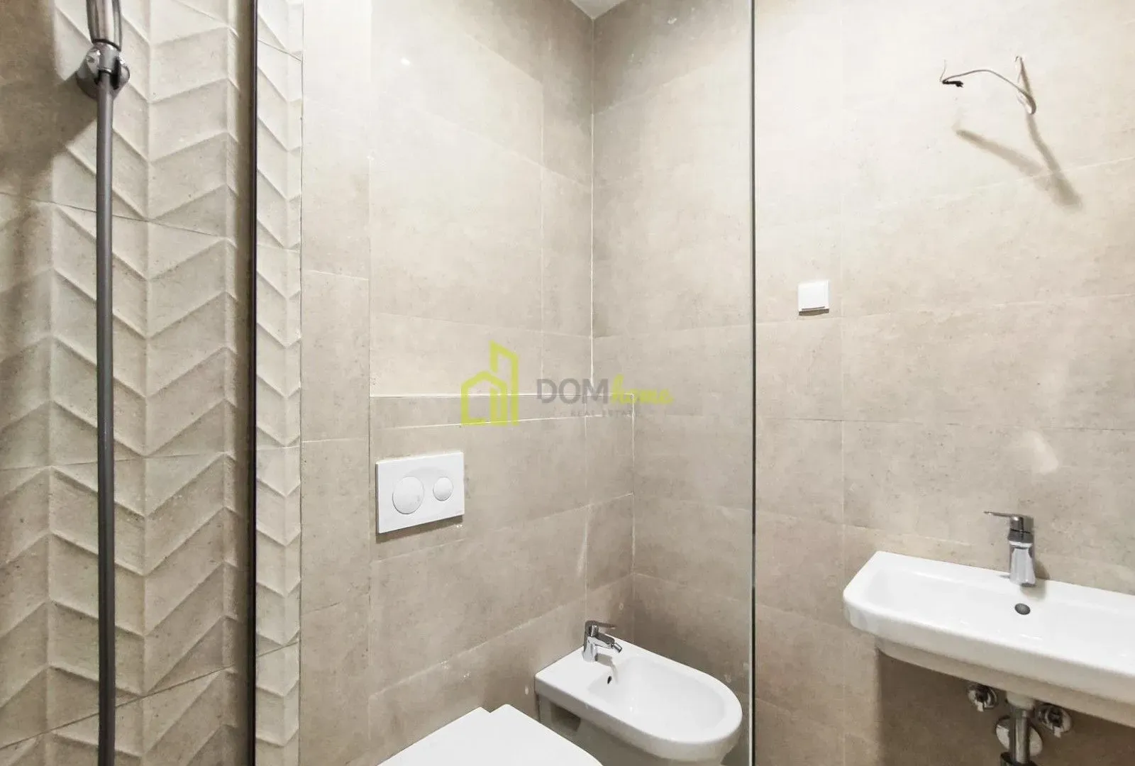 Prodaja, trosoban stan, 139m², Gornja Gorica, Podgorica