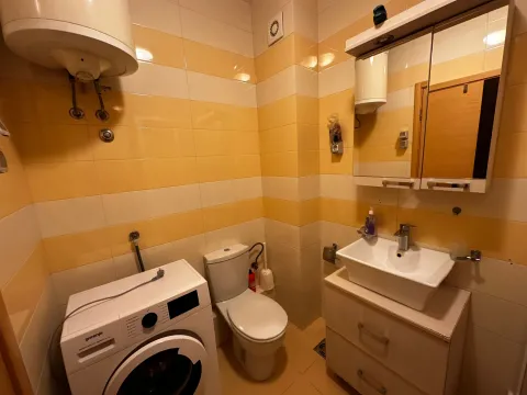 Rent, two bedroom apartment, 70m², Pobrežje, Podgorica - image 9