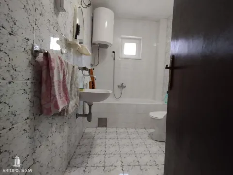 Prodaja, kuća, 204m², Boleč, Grocka - image 11