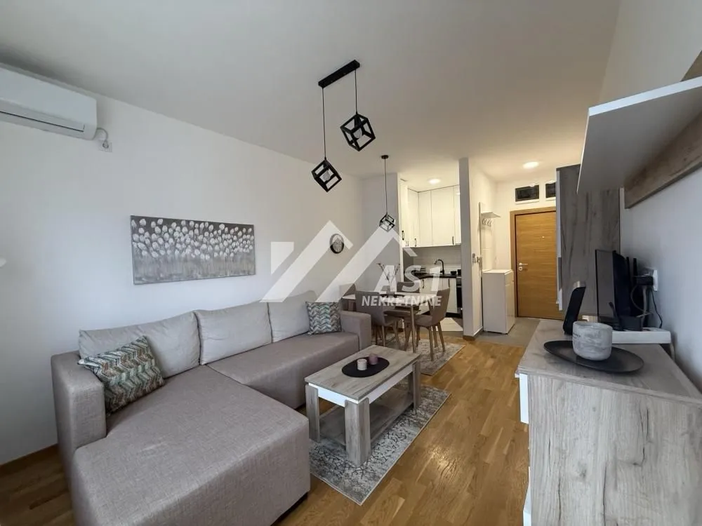 Rent, one bedroom apartment, 37m², Adamovićevo Naselje, Novi Sad Sve Podlokacije