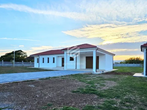 Rent, three bedroom apartment, 190m², Golubac, Srbija - image 2